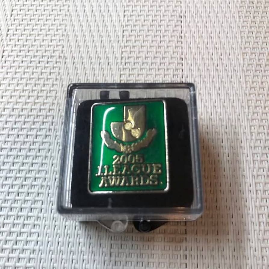 Jリーグ発足記念ピンバッジ Jリーグ発足記念ピンバッジ - メルカリ